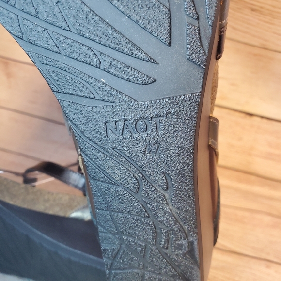 Naot Womens EU 42 US 11 Hero Black/Walnut Leather Wedge Strappy Sandals - Picture 12 of 12